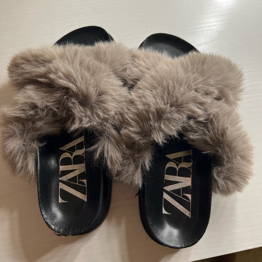 ZARA platform grey faux fur sandals